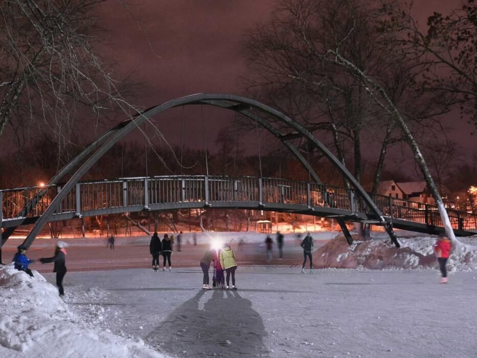 madison-wisconsin-ice-skating